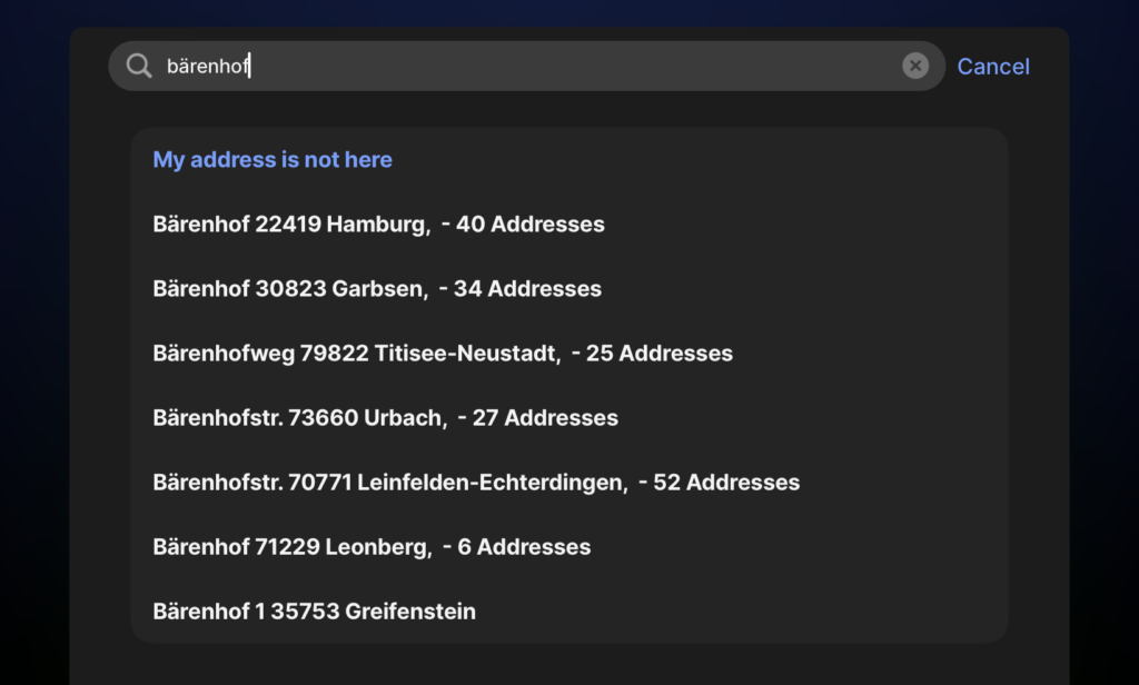 فتح حساب بنكي مغلق وتأمين صحي أونلاين مع باقة Fintiba Plus للحصول على مستندات الفيزا الألمانية شاشة تحديد عنوان السكن ضمن تطبيق Revolut أثناء إعداد الحساب لأول مرة